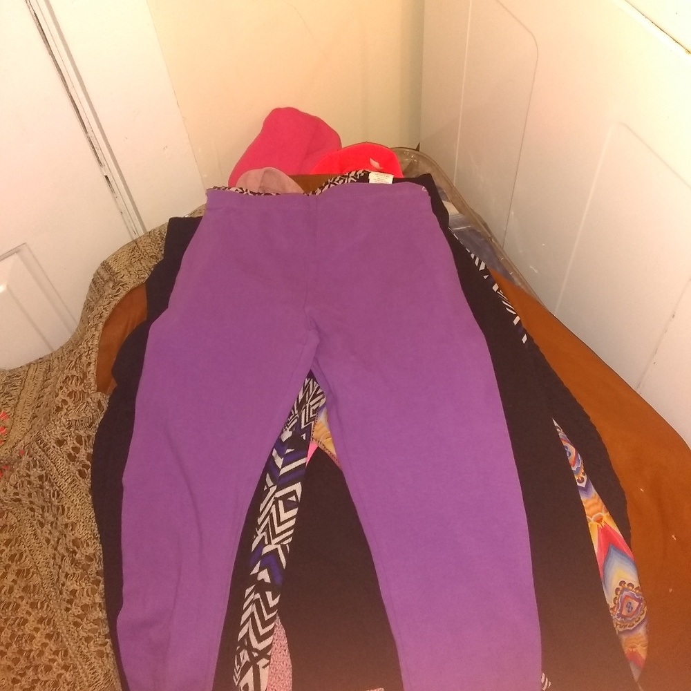 Clothes - Picture 7 of 7